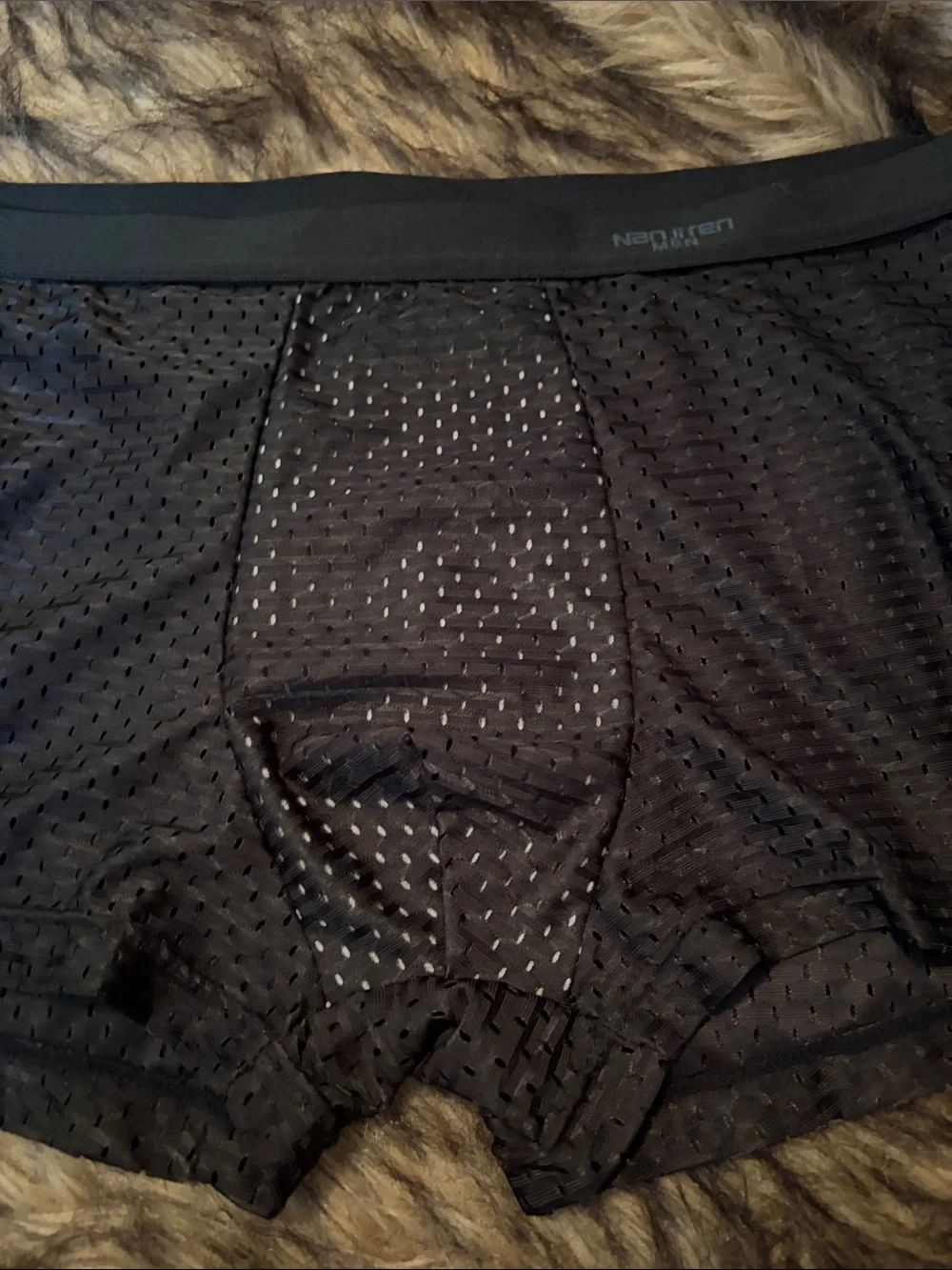 N/A comfortable black